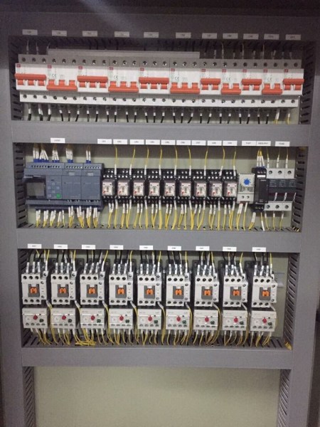 Tủ điều khiển - Thiết Bị Điện Kim Nguyên - Công Ty TNHH Thương Mại Thiết Bị Điện Kim Nguyên